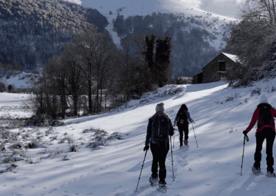 Balades en raquettes à neige et moments de détente dans une ancienne maison thermale